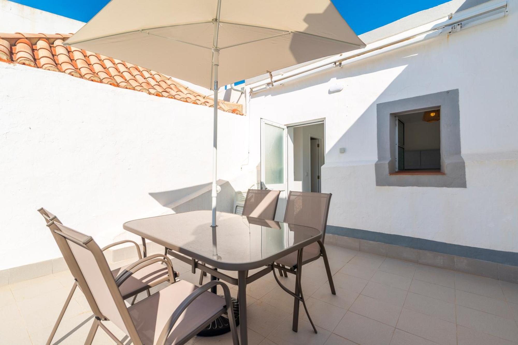 Casa Garde - 5 Mins City Center - Private Balcony - Wi-Fi Ταβίρα Εξωτερικό φωτογραφία